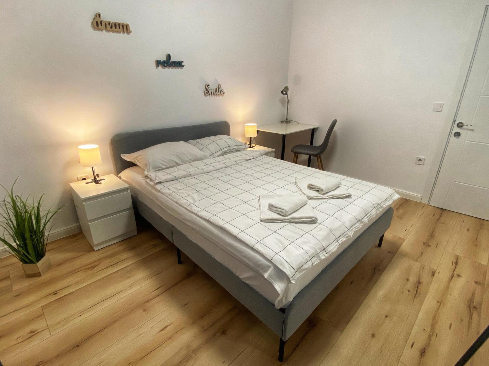 Emma'S Sweet Apartment - Close To Varna Centre Esterno foto